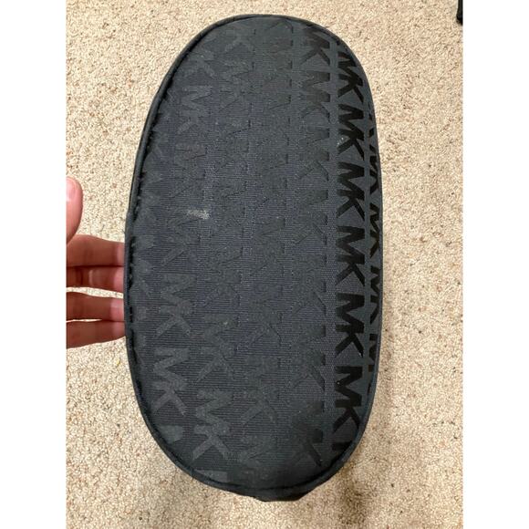 MICHAEL KORS, LARGE BLACK SIGNATURE PRINT CANVAS SHOULDER BAG - Picture 14 of 16